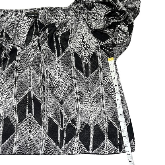 BCBGMaxazria Split Sleeve Layered Print Blouse sz S - Picture 8 of 13